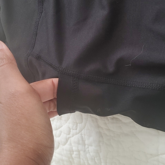 Size Small Black Leggings - Picture 5 of 6